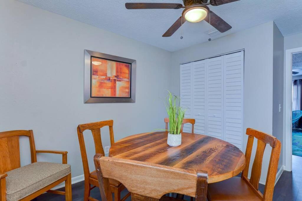 טאמפה 》Executive Apartment Near Armature Works-Room For Six, Full Kitchen《 מראה חיצוני תמונה